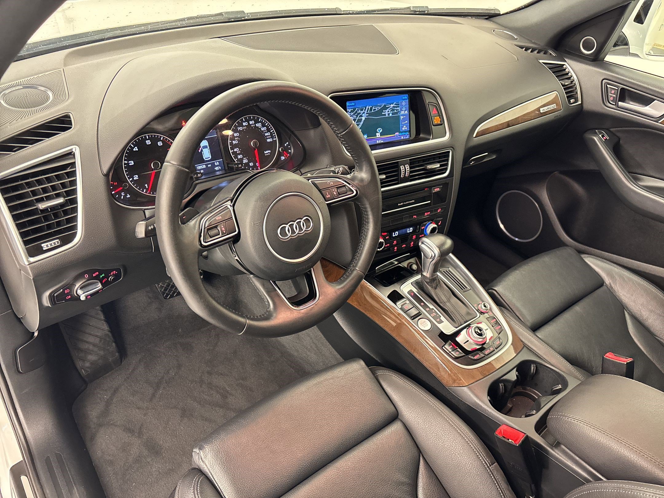 Used 2016 Audi Q5 2.0T Premium Plus w/ Technology Package AWD/4WD image 4