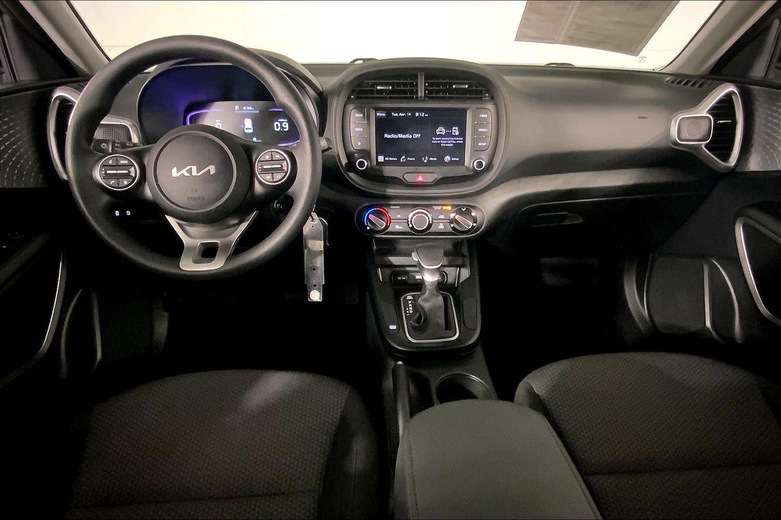Certified 2025 Kia Soul LX FWD image 15