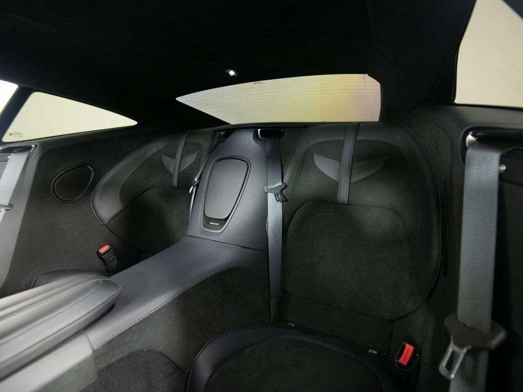 Used 2022 Aston Martin DBS Superleggera RWD image 34