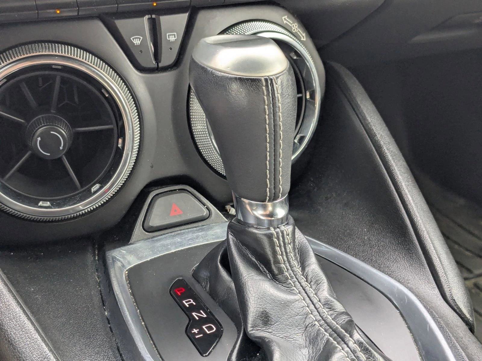 Used 2018 Chevrolet Camaro LT RWD image 8