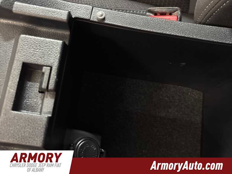 Used 2022 Subaru Outback Premium image 21