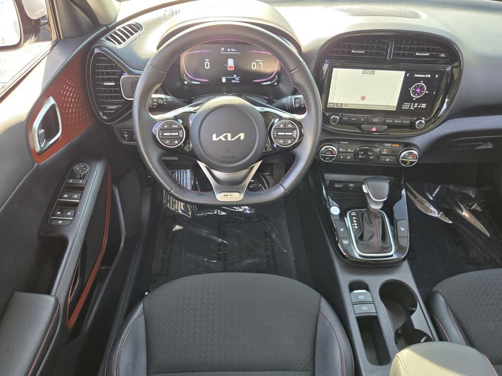 Used 2023 Kia Soul GT-Line w/ GT-Line Technology Package FWD image 12