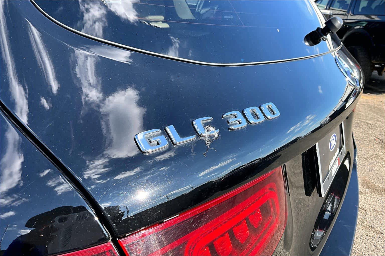 Used 2021 Mercedes-Benz GLC 300 image 12
