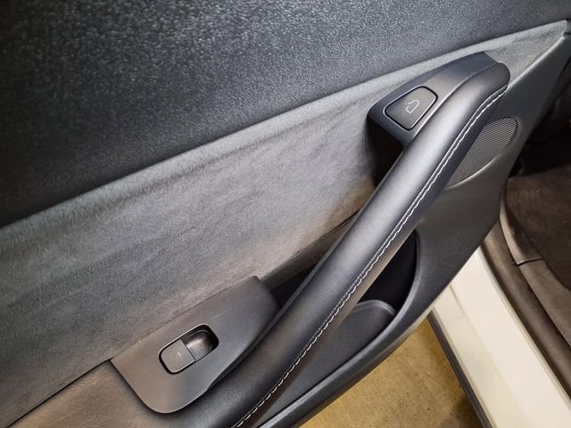 Used 2022 Tesla Model Y Long Range AWD/4WD image 21
