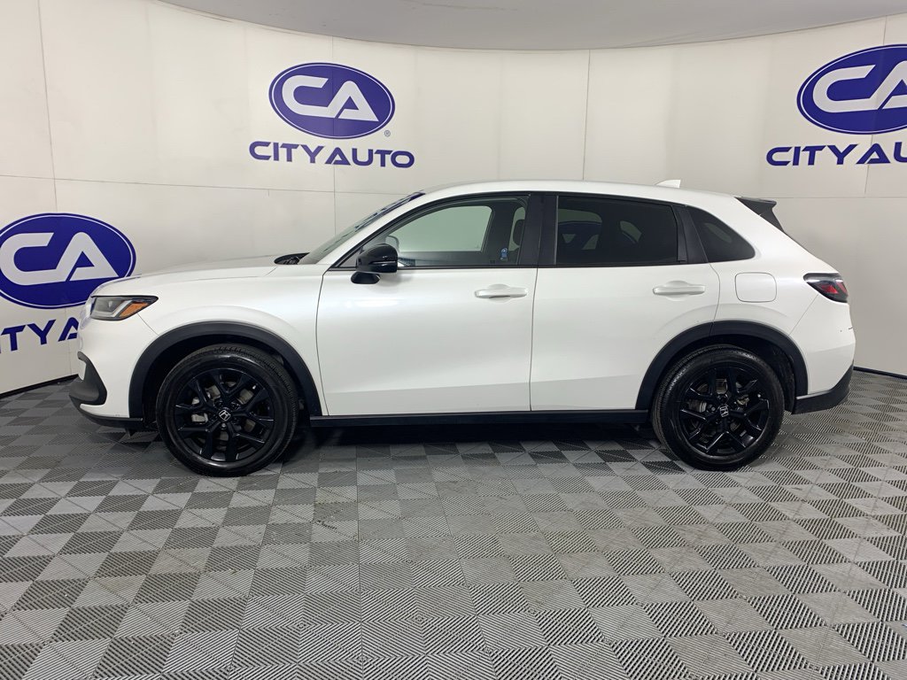Used 2025 Honda HR-V Sport image 6