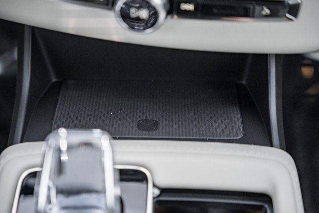 New 2026 Volvo XC90 B6 Ultra w/ Protection Package Premier image 24