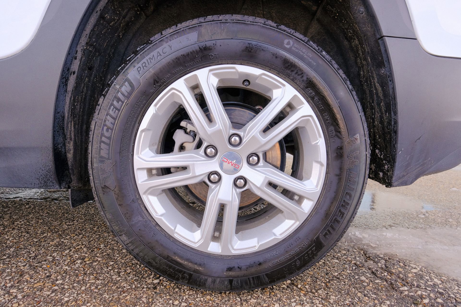 Used 2024 GMC Terrain SLE image 40