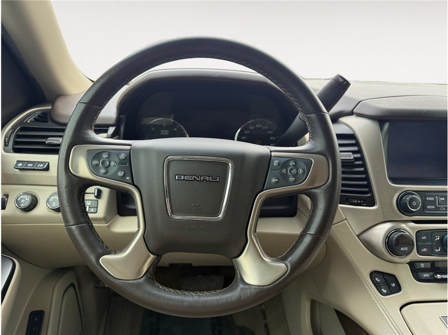 Used 2019 GMC Yukon Denali w/ Denali Ultimate Package AWD/4WD image 12