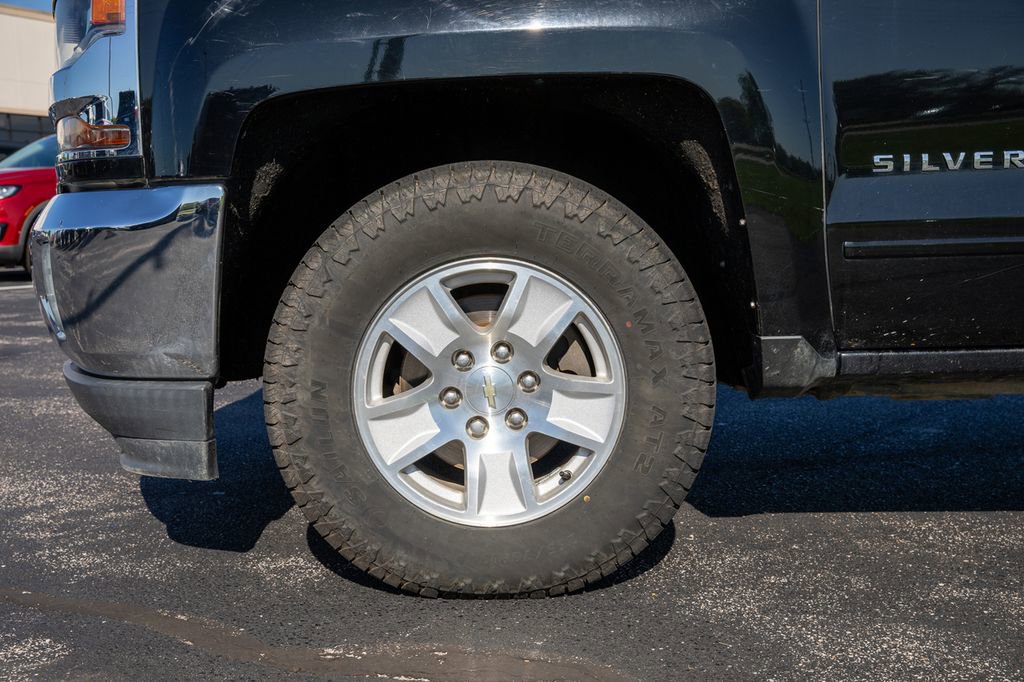 Used 2017 Chevrolet Silverado 1500 LT w/ True North Edition image 5