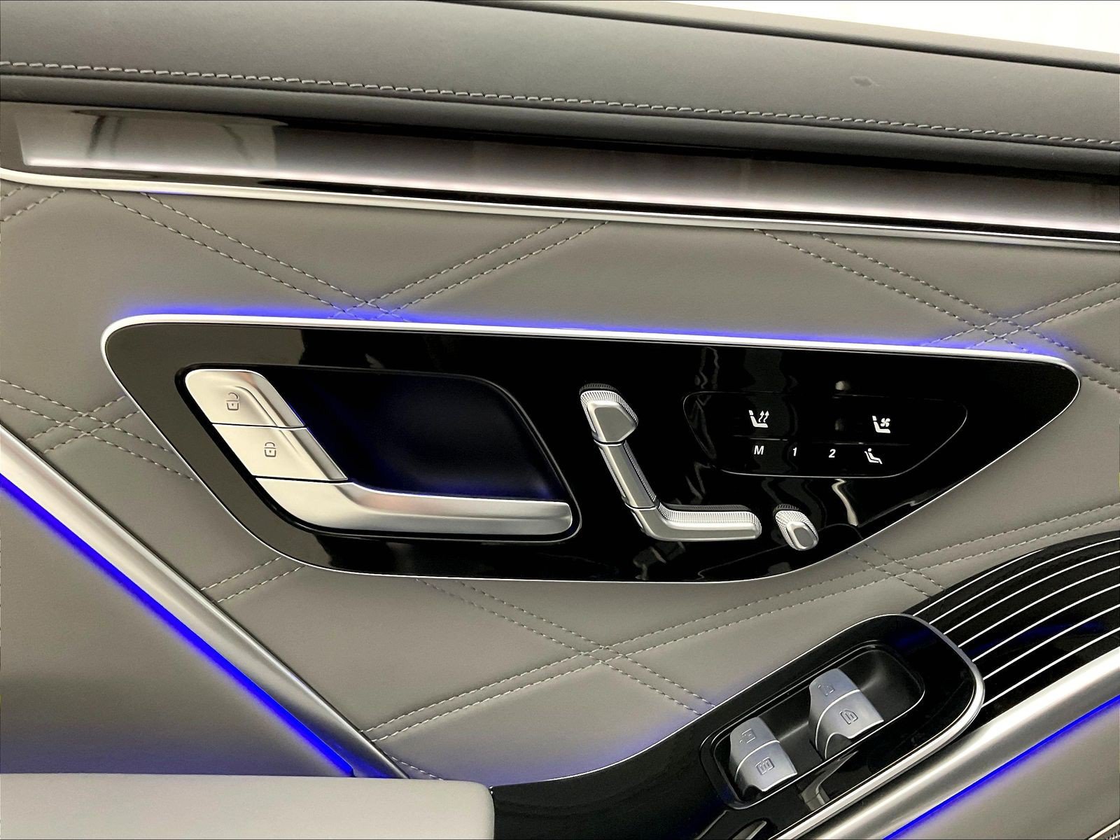 Certified 2026 Mercedes-Benz Maybach S 680 4MATIC image 36