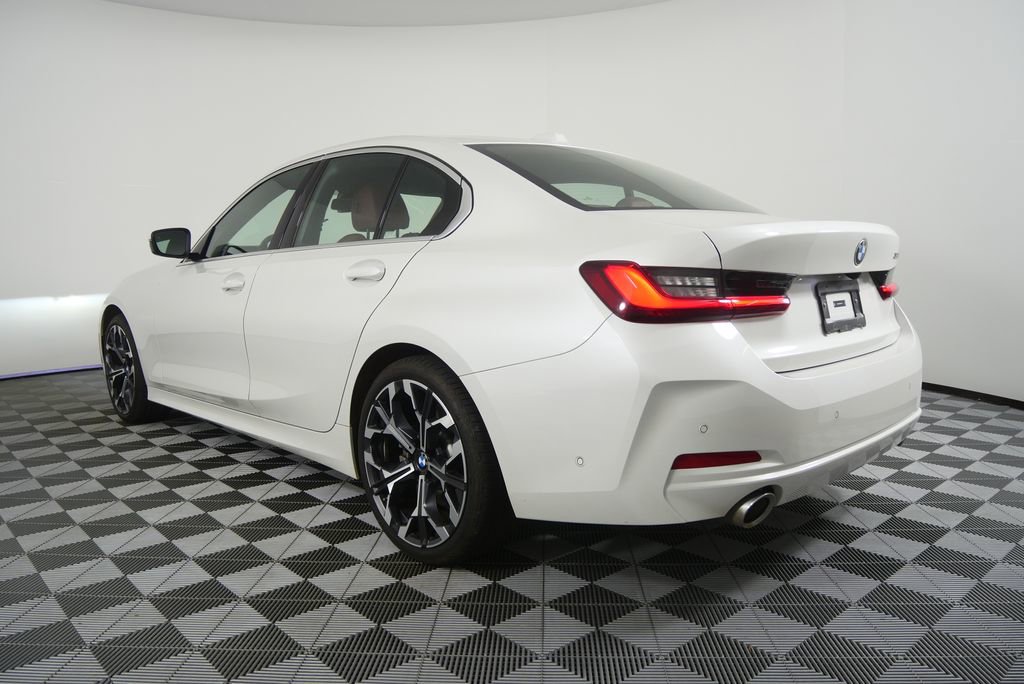 Used 2025 BMW 330i Sedan image 5