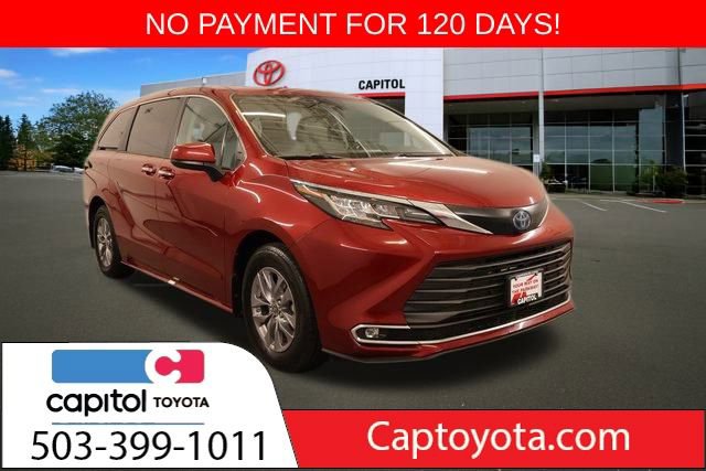 Used 2023 Toyota Sienna XLE