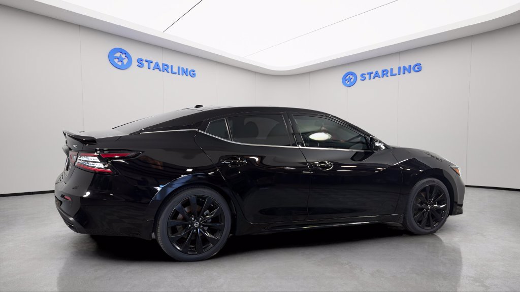 Used 2022 Nissan Maxima SR w/ Sport Mat Group FWD image 12