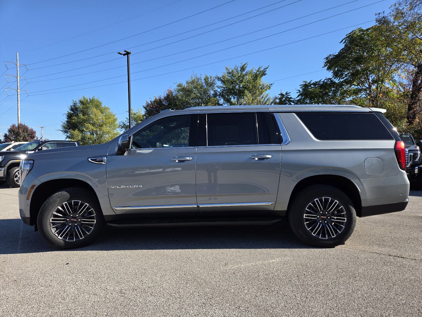 New 2027 GMC Yukon XL Elevation w/ Technology Package AWD/4WD image 16
