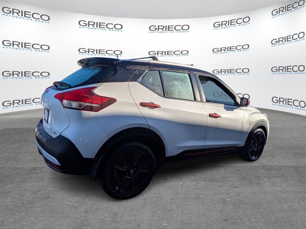 Used 2019 Nissan Kicks SR w/ SR Premium Package image 7