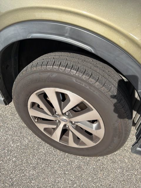 Used 2020 Subaru Outback Premium image 15