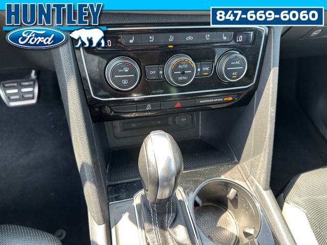 Used 2022 Volkswagen Atlas Cross Sport SEL Premium R-Line image 23