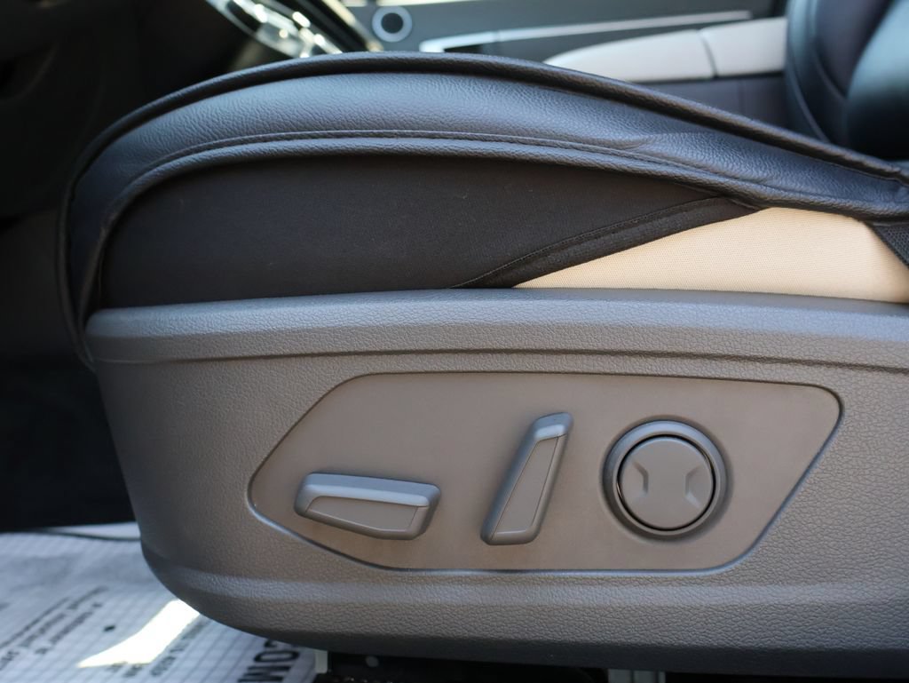 Used 2025 Hyundai Sonata SEL FWD image 21