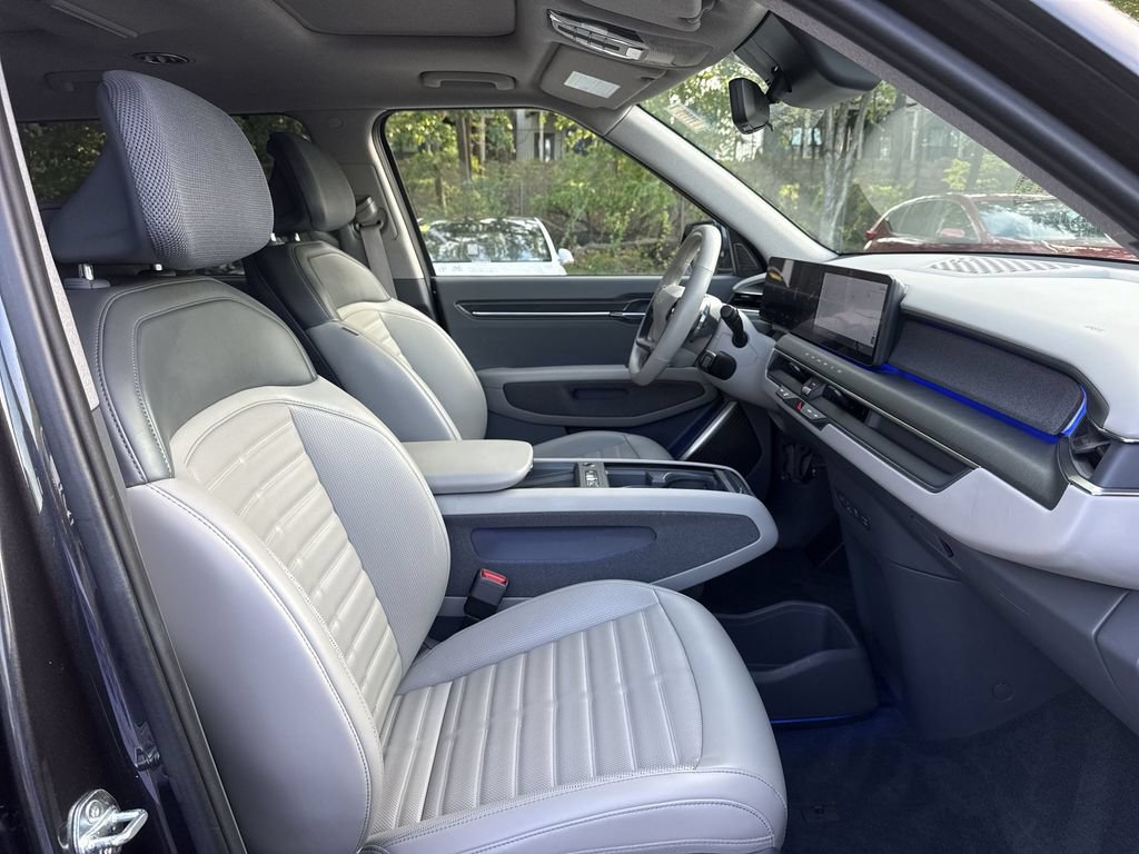 Used 2024 Kia EV9 Land AWD/4WD image 26