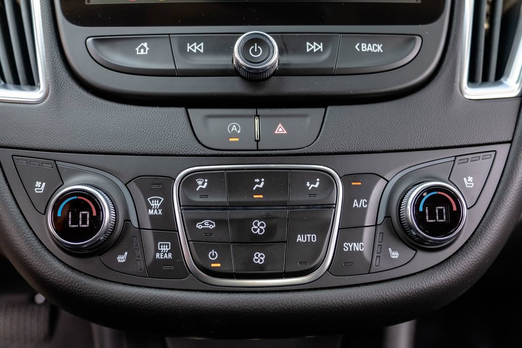 Used 2023 Chevrolet Malibu LT w/ Midnight Edition FWD image 30