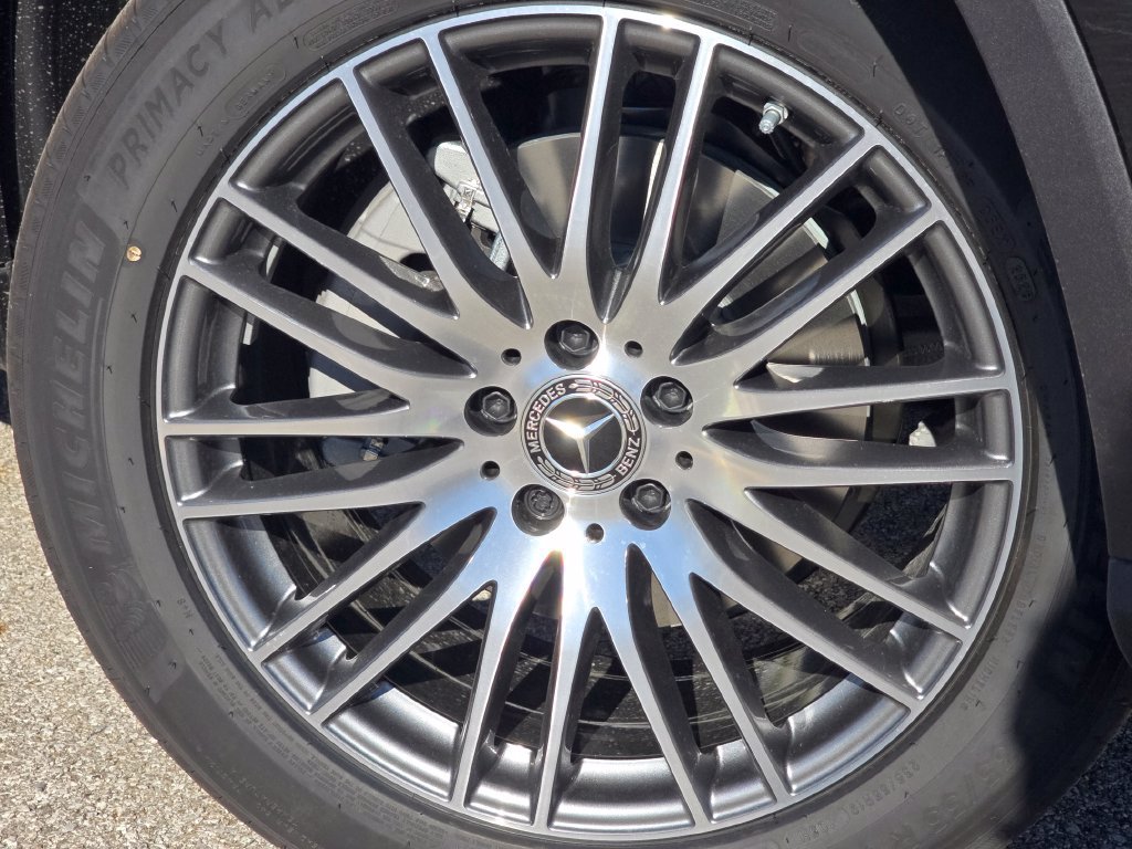 New 2027 Mercedes-Benz GLC 300 4MATIC image 11