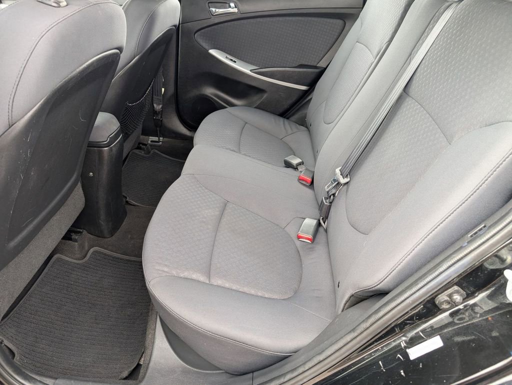 Used 2013 Hyundai Accent SE image 38
