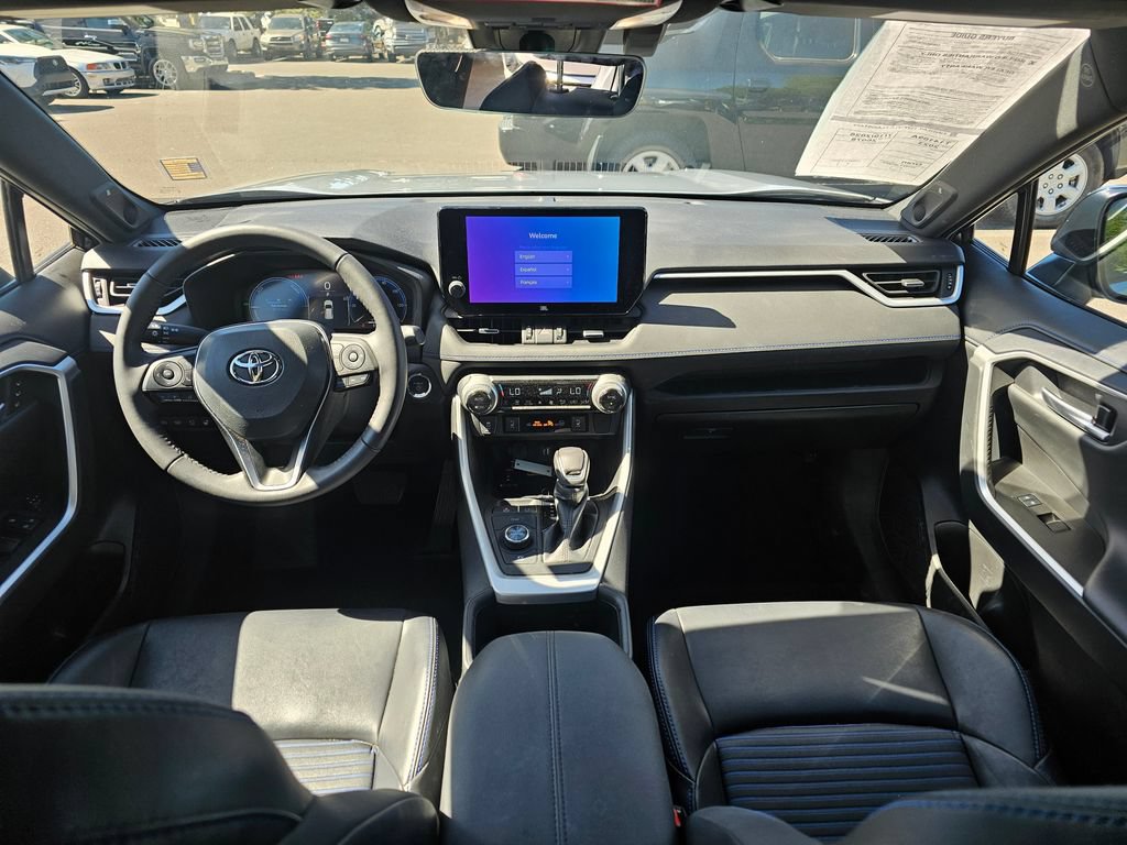 Used 2023 Toyota RAV4 XSE AWD/4WD image 17