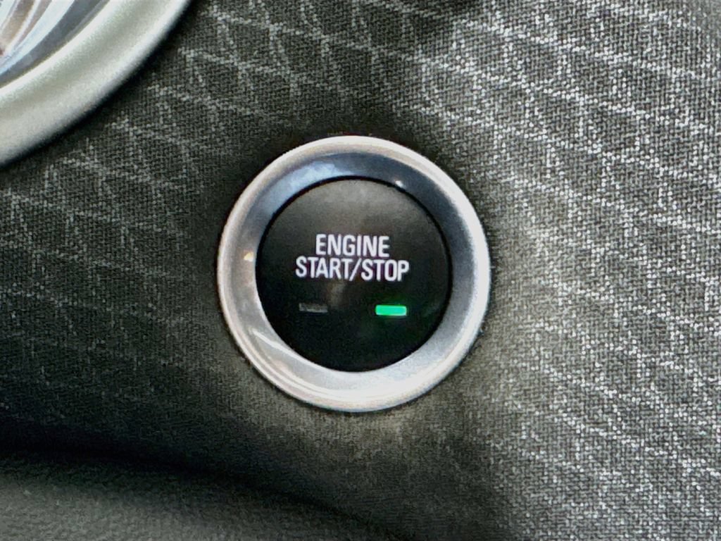Used 2024 Chevrolet Malibu LT FWD image 29