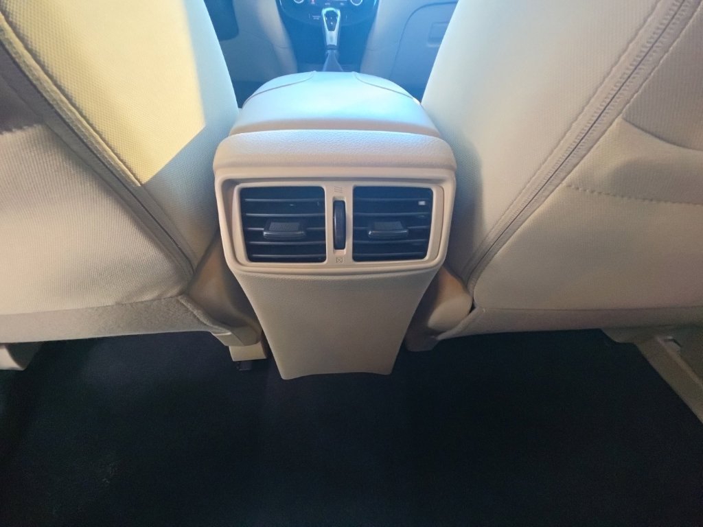 Used 2019 Nissan Rogue SV FWD image 32