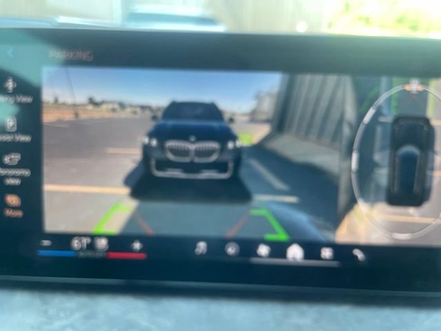 Used 2024 BMW X5 xDrive40i w/ Premium Package AWD/4WD image 32