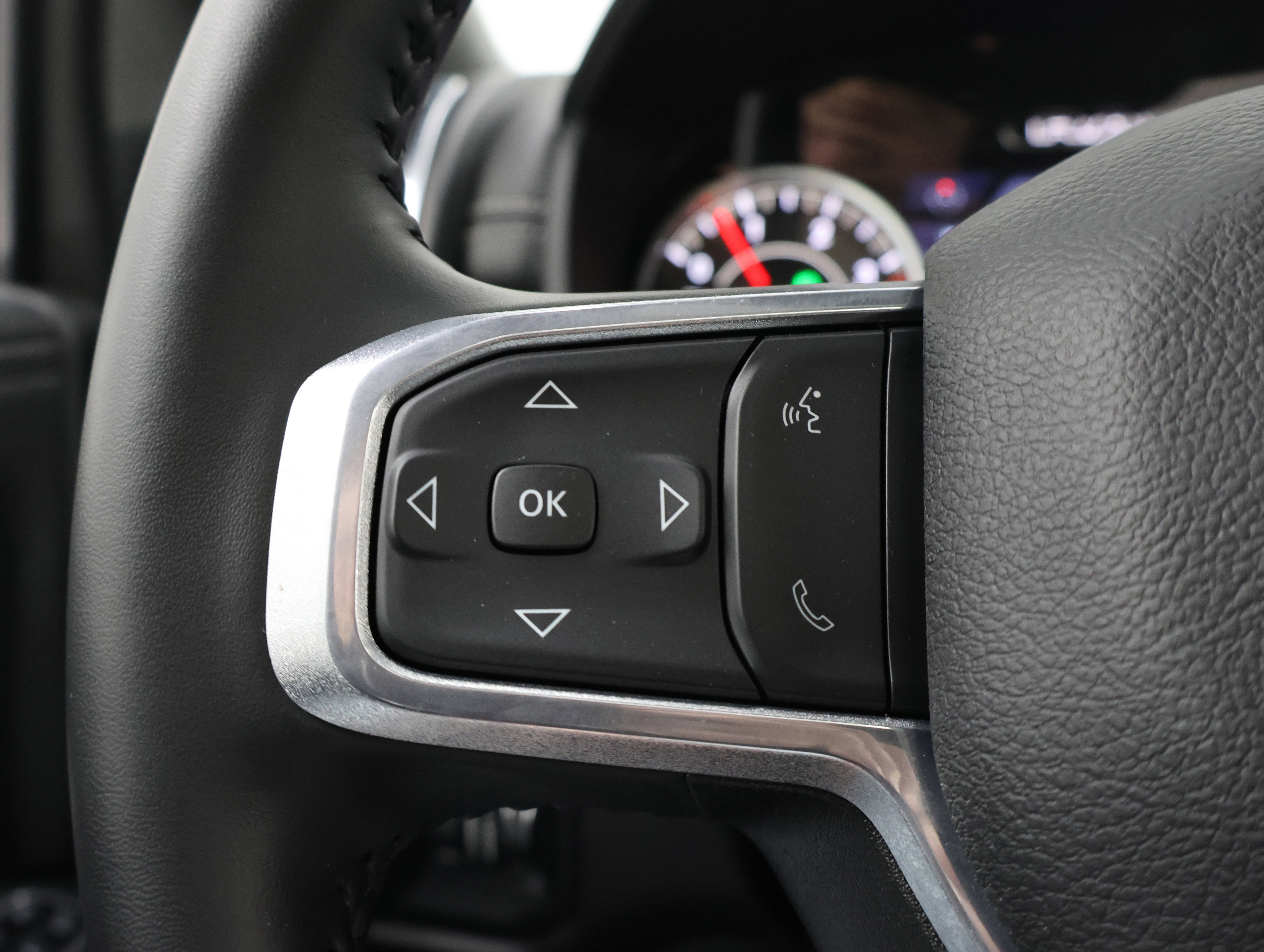 Used 2024 RAM 2500 Laramie w/ Night Edition image 16