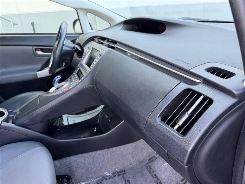 Used 2015 Toyota Prius Five w/ Advanced Technology Package FWD image 45