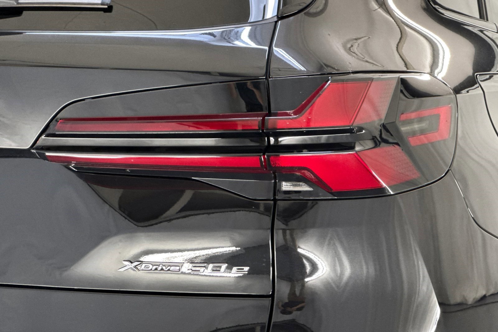 New 2026 BMW X5 xDrive50e w/ M Sport Package AWD/4WD image 13