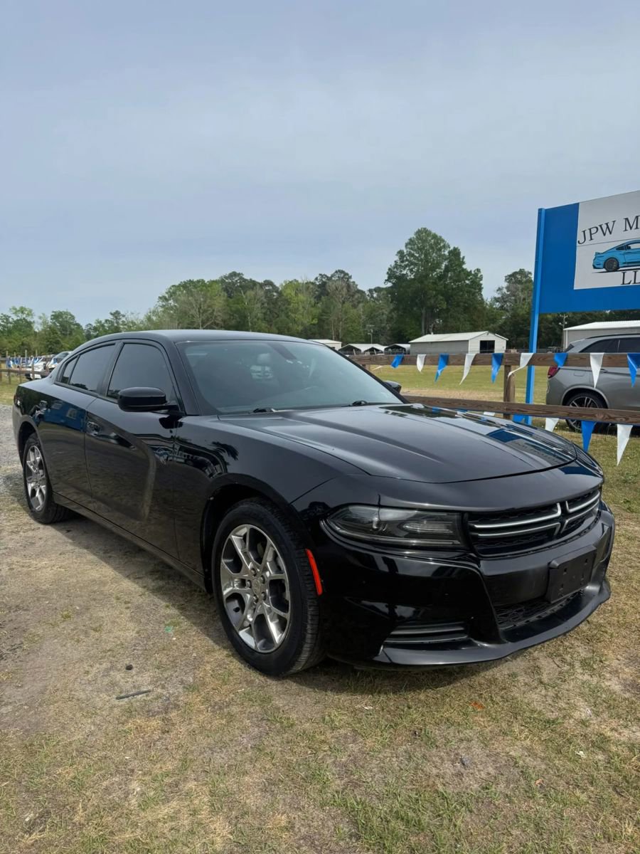 Used 2015 Dodge Charger SE w/ Popular Equipment Group image 2