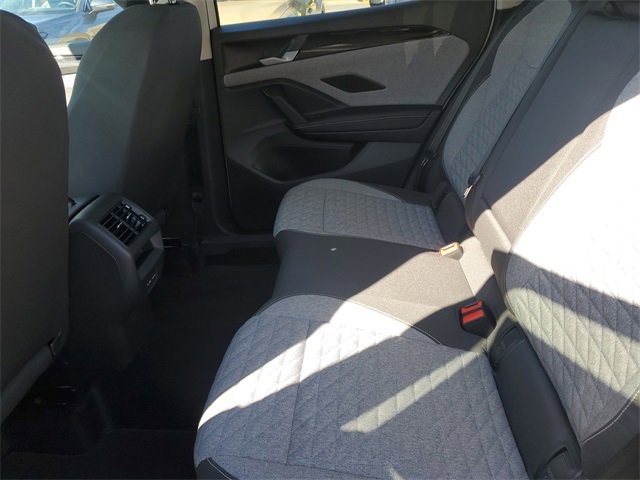 Certified 2025 Volkswagen Tiguan S image 12