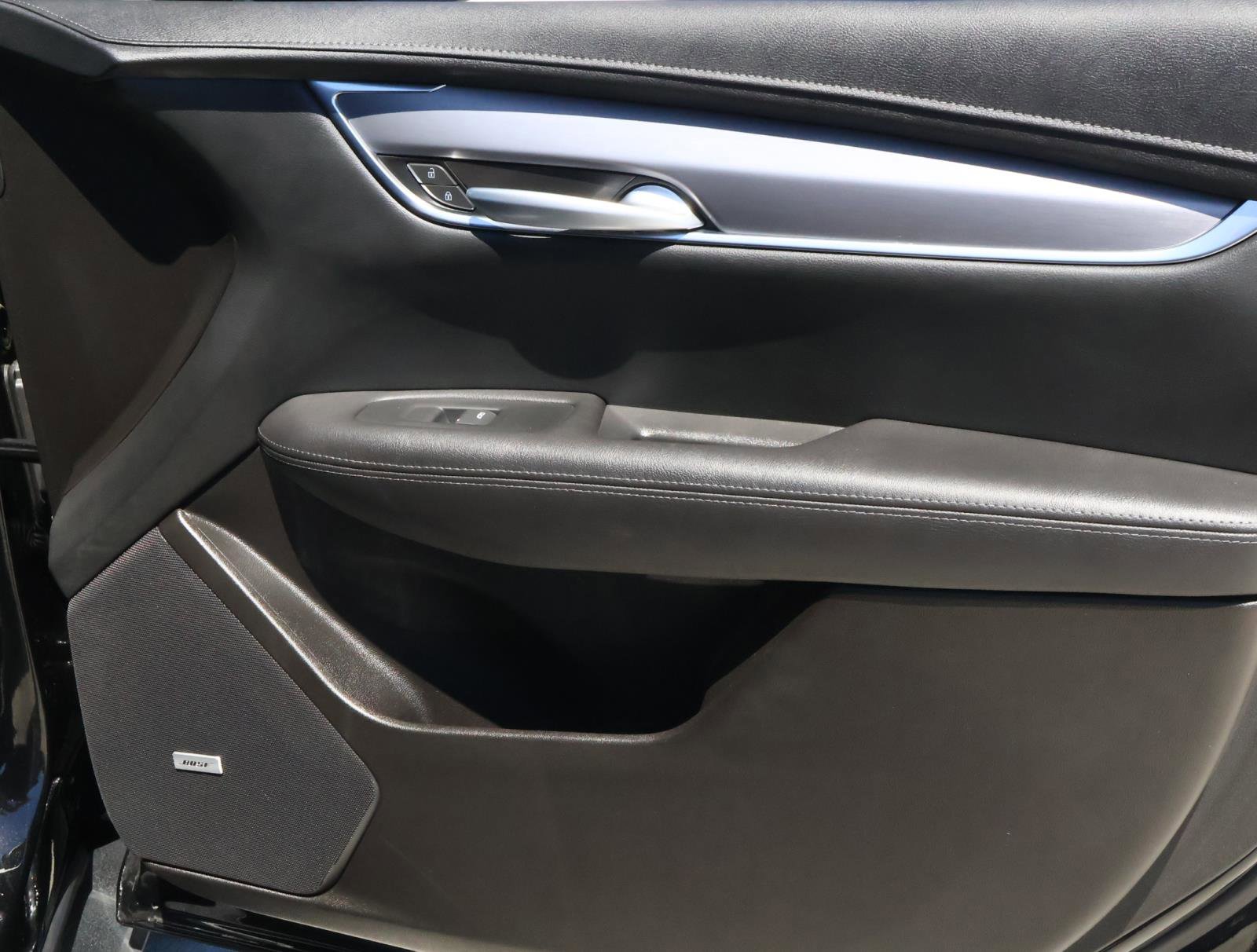 Certified 2025 Cadillac XT5 Luxury w/ LPO, Floor Liner Package FWD image 20