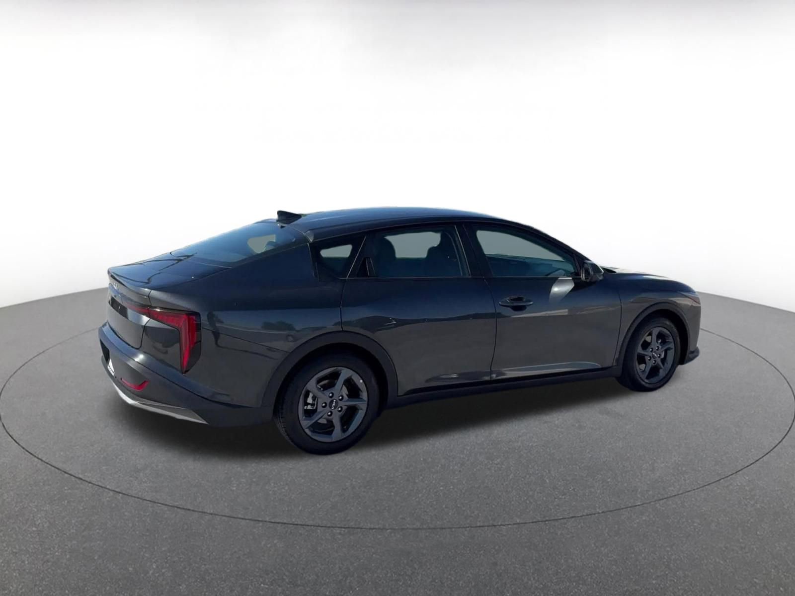 Used 2025 Nissan Altima 2.5 SV FWD image 15