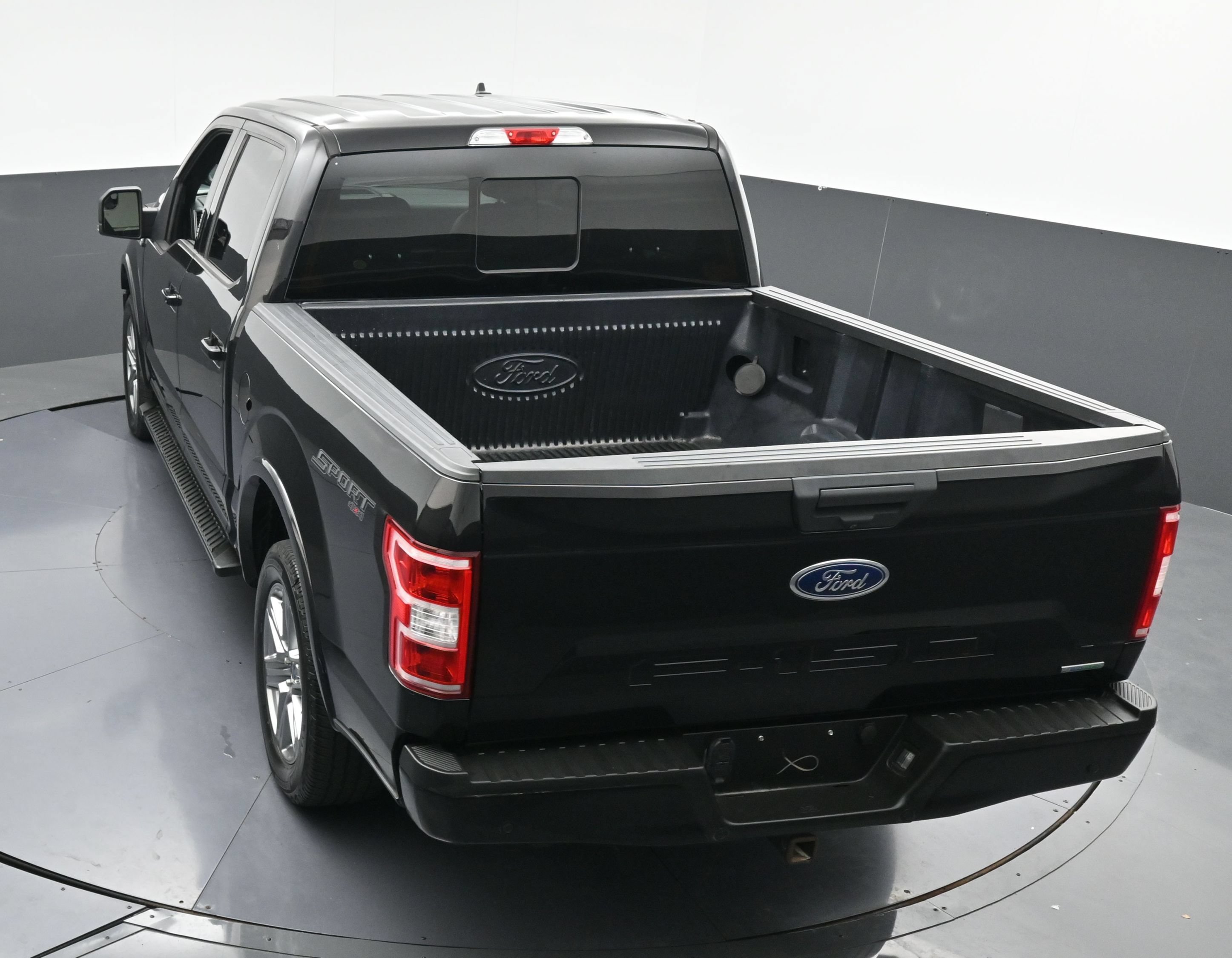 Used 2019 Ford F150 XLT w/ Equipment Group 302A Luxury AWD/4WD image 37