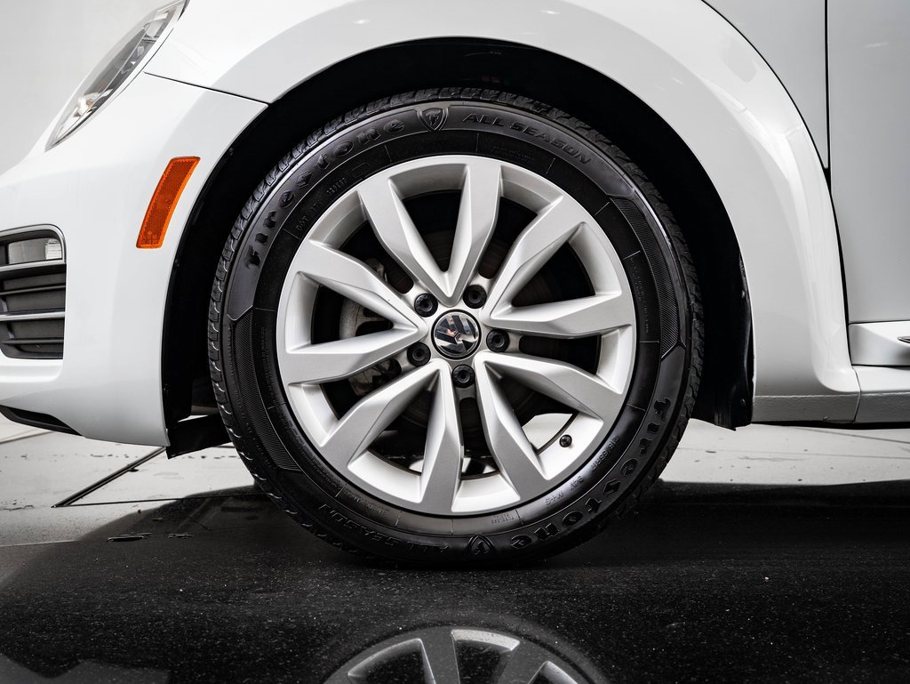 Used 2017 Volkswagen Beetle 1.8T S image 14