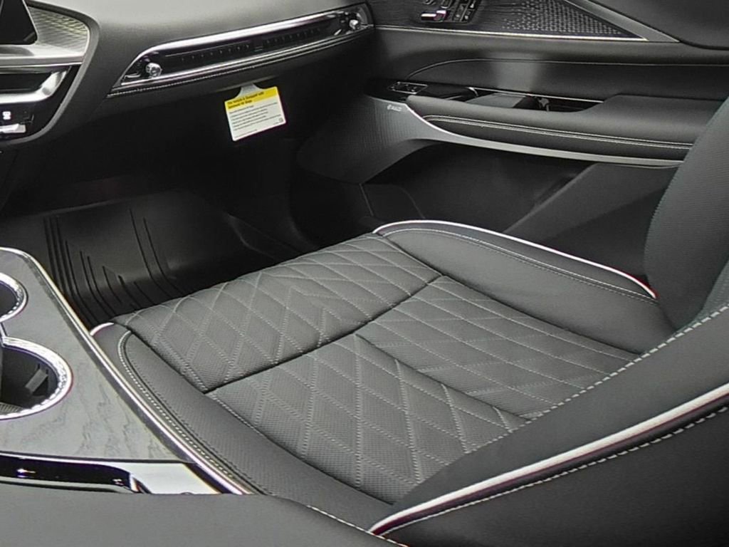 New 2026 Cadillac Lyriq V w/ LPO, Floor Liner Package AWD/4WD image 14