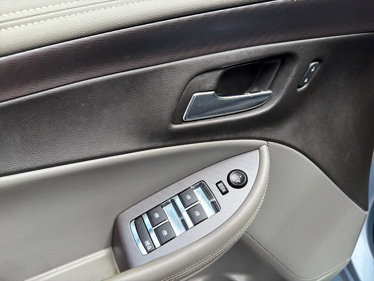 Used 2014 Chevrolet Impala LS w/ LS Convenience Package image 11