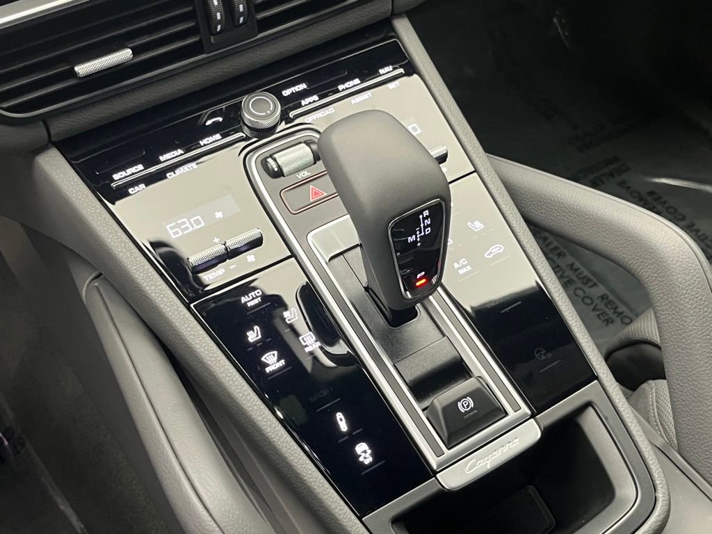 Used 2023 Porsche Cayenne Coupe image 16