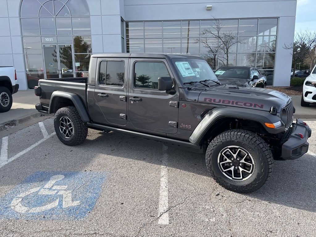 New 2026 Jeep Gladiator Rubicon w/ Steel Power Dome Hood Package AWD/4WD image 35