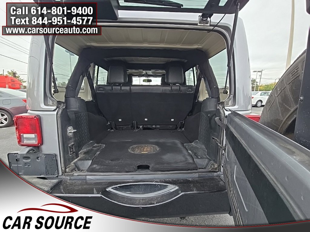 Used 2018 Jeep Wrangler Unlimited Sahara w/ Dual Top Group image 23