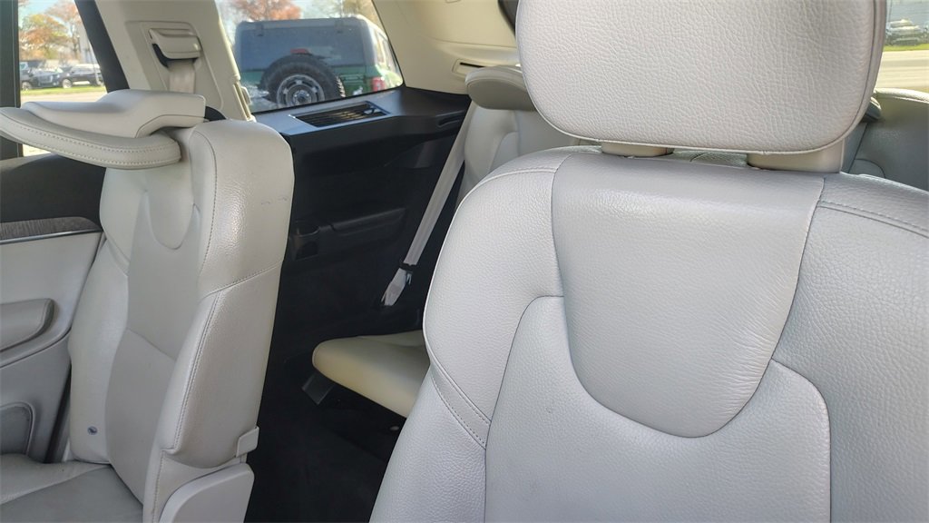 Used 2023 Volvo XC90 B6 Plus w/ Protection Package Premier image 27