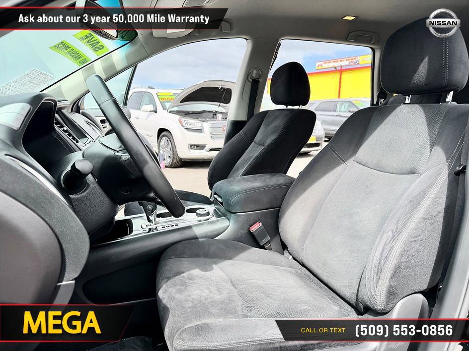 Used 2016 Nissan Pathfinder SV image 15