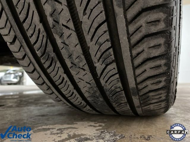 Used 2017 Jeep Cherokee Overland w/ Technology Group image 96