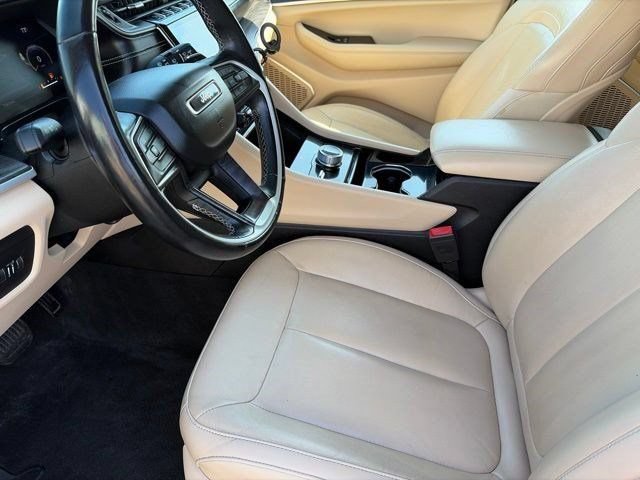 Used 2021 Jeep Grand Cherokee L Limited AWD/4WD image 11