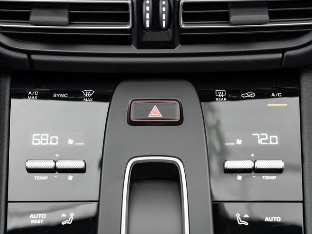 Used 2025 Porsche Macan image 19