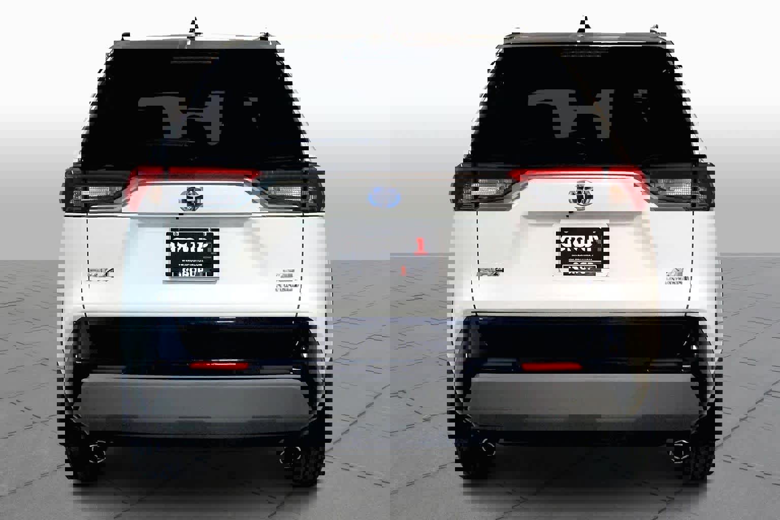 Used 2020 Toyota RAV4 XSE image 4